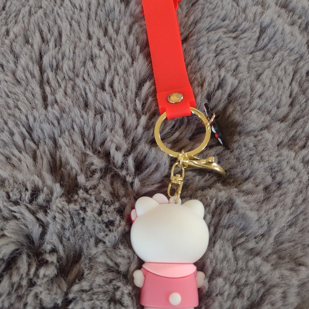 Hello Kitty KeyChain. - Picture 4 of 4
